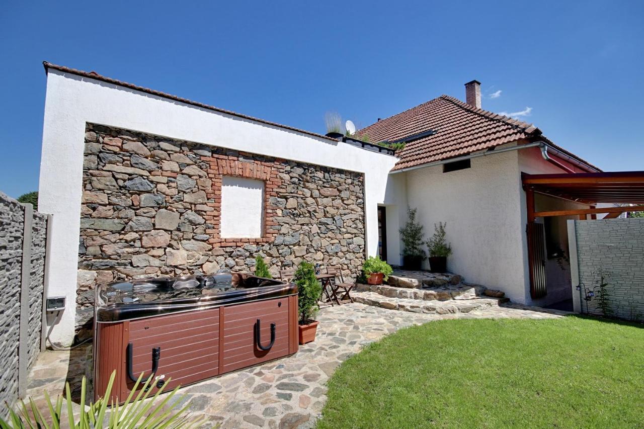 Holiday Home Kvitek Ctetin Dış mekan fotoğraf